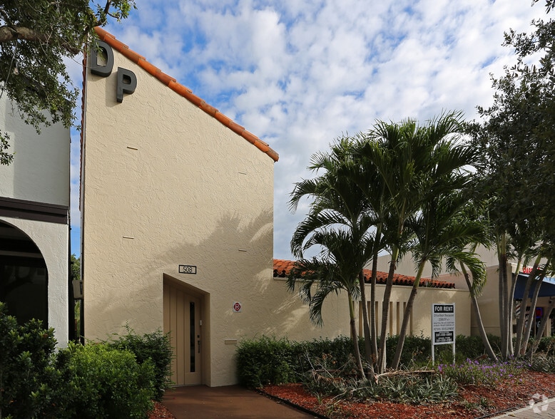 508 Lucerne Ave, Lake Worth, FL for lease - Primary Photo - Image 1 of 4