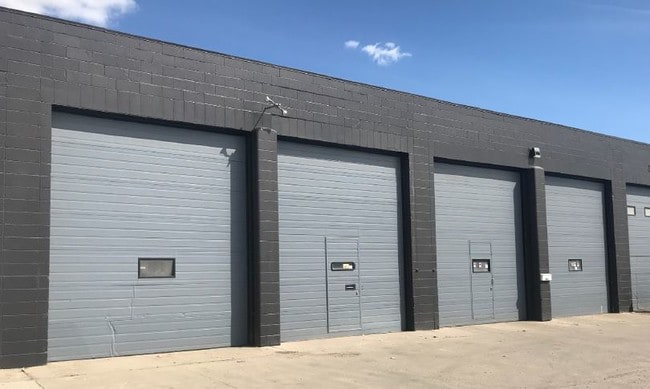 More details for 8604 Yellowhead Trl NW, Edmonton, AB - Industrial for Lease