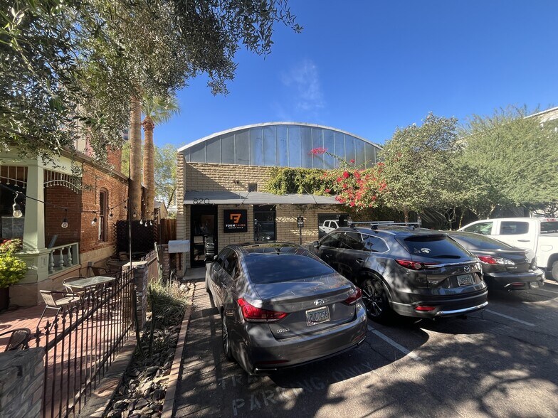 820 N 3rd St, Phoenix, AZ à louer - Photo du bâtiment - Image 3 de 4