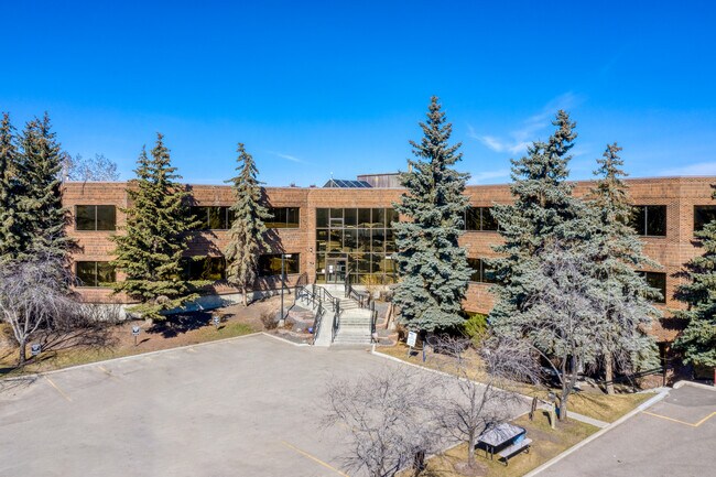 Plus de détails pour 7100-7110 44 St SE, Calgary, AB - Industriel à louer