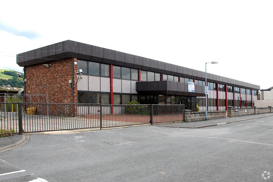 Warren Dr, Prestatyn for lease - Primary Photo - Image 1 of 4