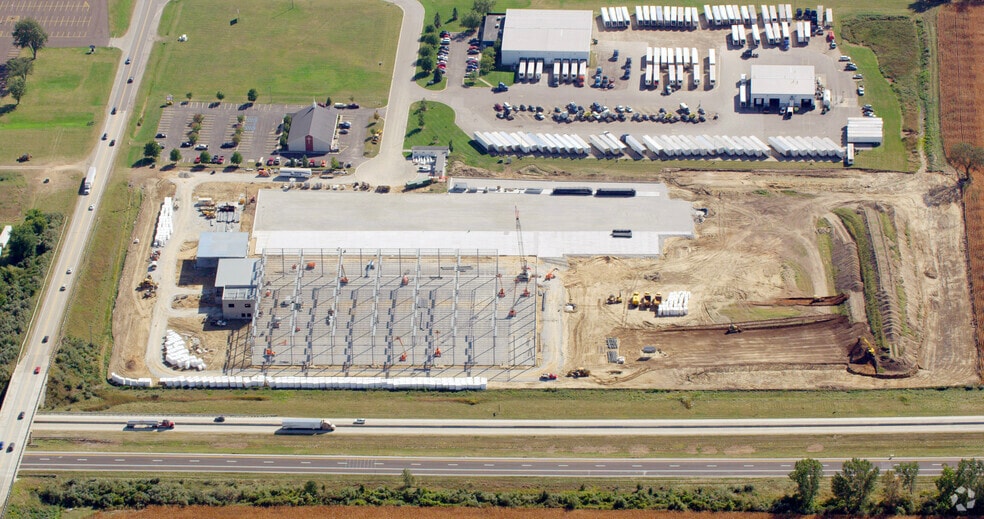 1900 Transport Ln, Holland, MI for lease - Aerial - Image 2 of 6