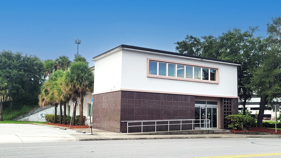 1022 Prudential Dr, Jacksonville, FL à vendre - Photo du bâtiment - Image 3 de 3