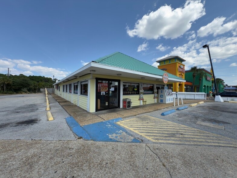 12720 Front Beach Rd, Panama City Beach, FL for lease - Building Photo - Image 2 of 9