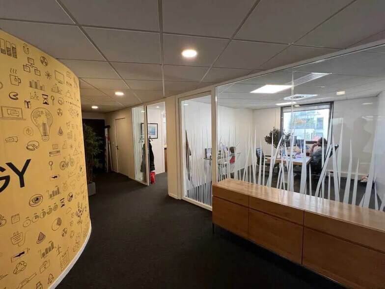 83/87 Rue De Paris, Boulogne-Billancourt for lease - Interior Photo - Image 2 of 10