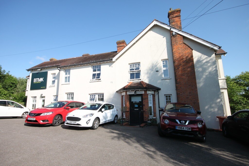 19 London Hill, Rayleigh à louer Photo principale- Image 1 de 2