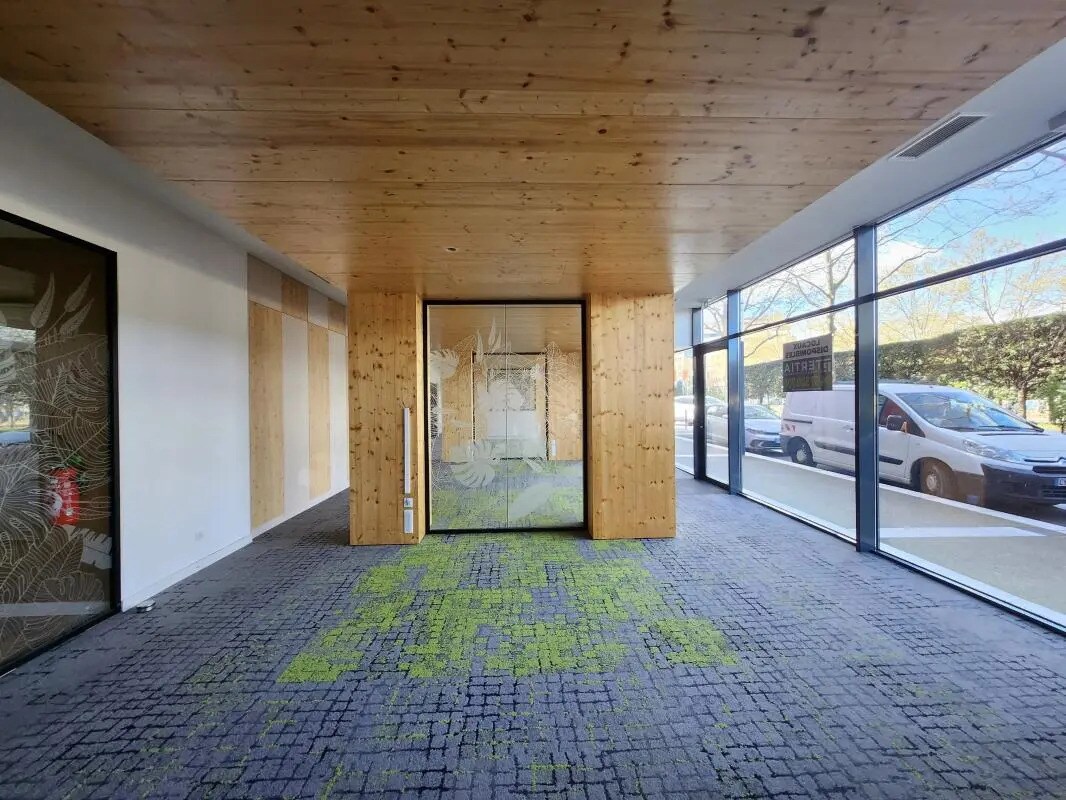 51 Rue Henri Le Sidaner, Montpellier for lease Lobby- Image 1 of 9