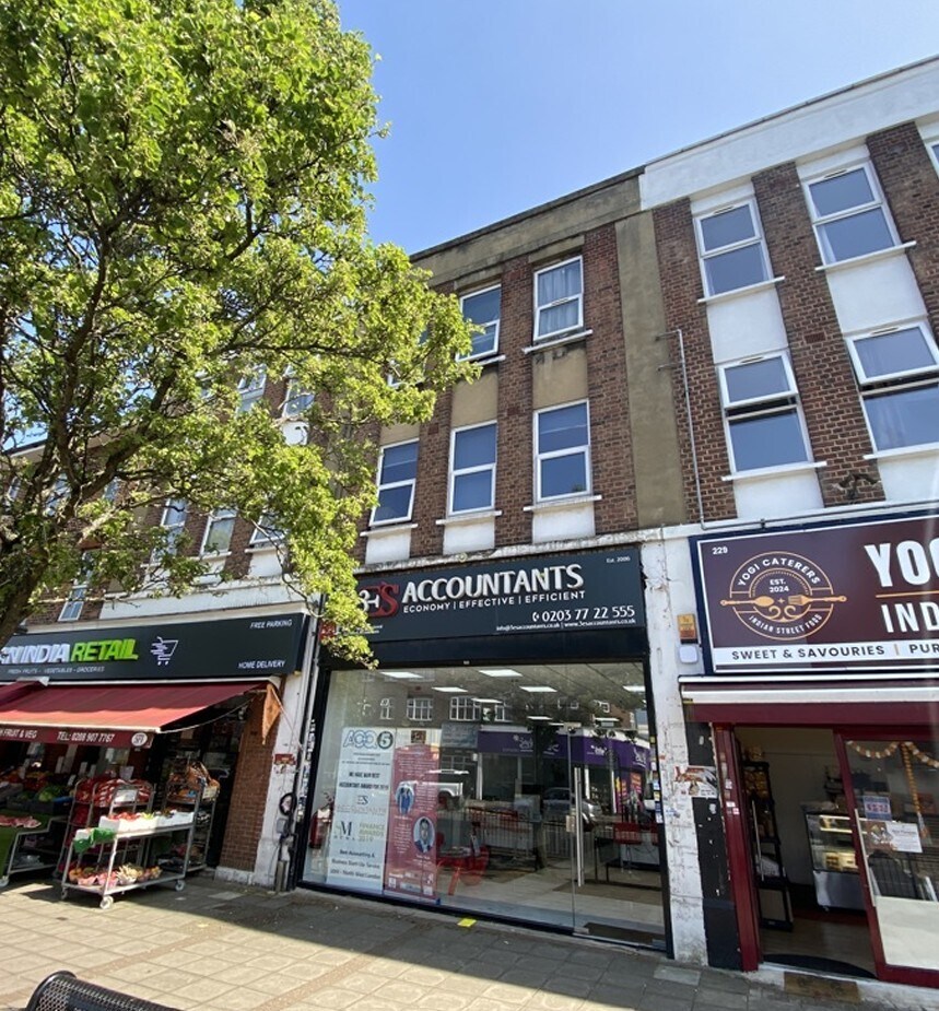 231 Kenton Rd, Harrow à vendre Photo du bâtiment- Image 1 de 1