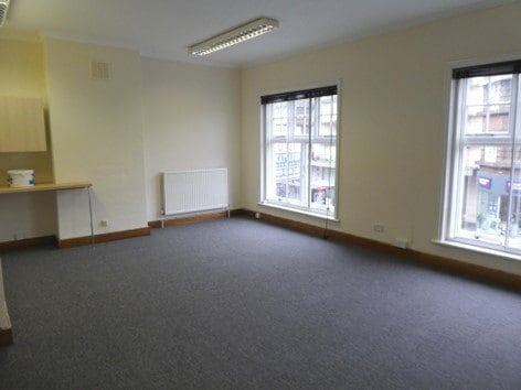 22-24 Claremont Rd, Surbiton à louer - Photo intérieure - Image 3 de 4