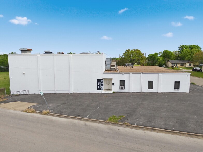 2020 Richter Ave, Waco, TX à louer - Photo du bâtiment - Image 2 de 10