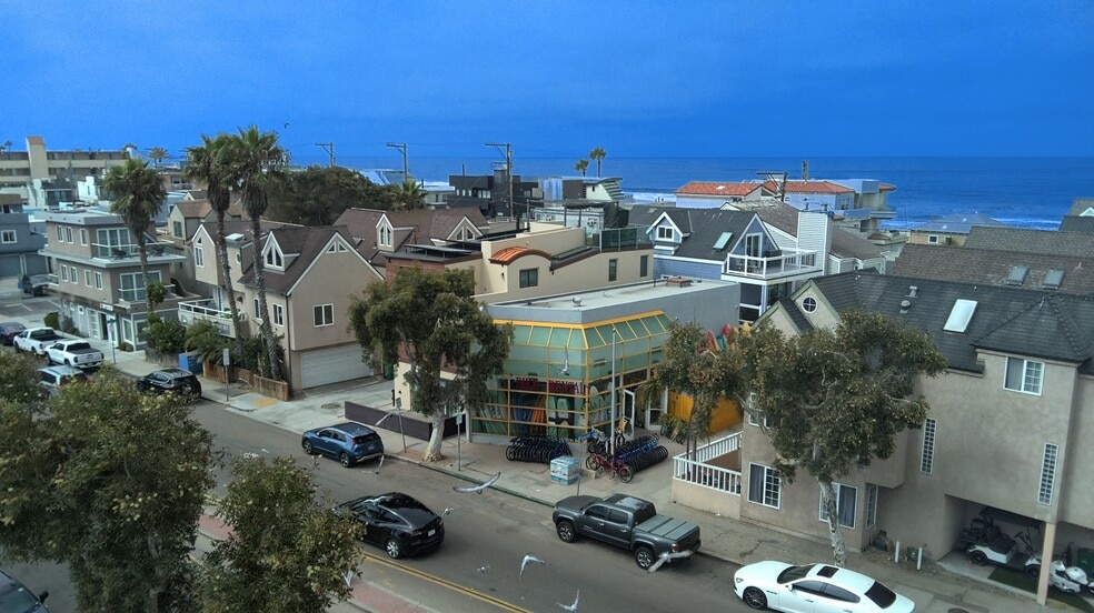 3830 Mission Blvd, San Diego, CA for sale - Building Photo - Image 1 of 21