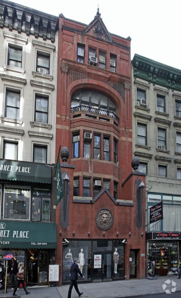 36 W 56th St, New York, NY for lease - Building Photo - Image 2 of 2