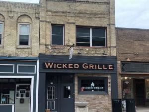 Plus de détails pour 217-219 N Franklin St, Port Washington, WI - Commerce de détail à louer