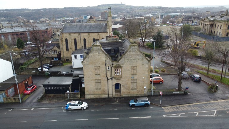 89 Fitzwilliam St, Huddersfield for lease - Building Photo - Image 2 of 2