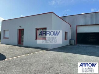 Plus de détails pour Local d'activités à louer