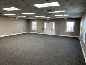 68 N High St, New Albany, OH for lease Building Photo- Image 1 of 5