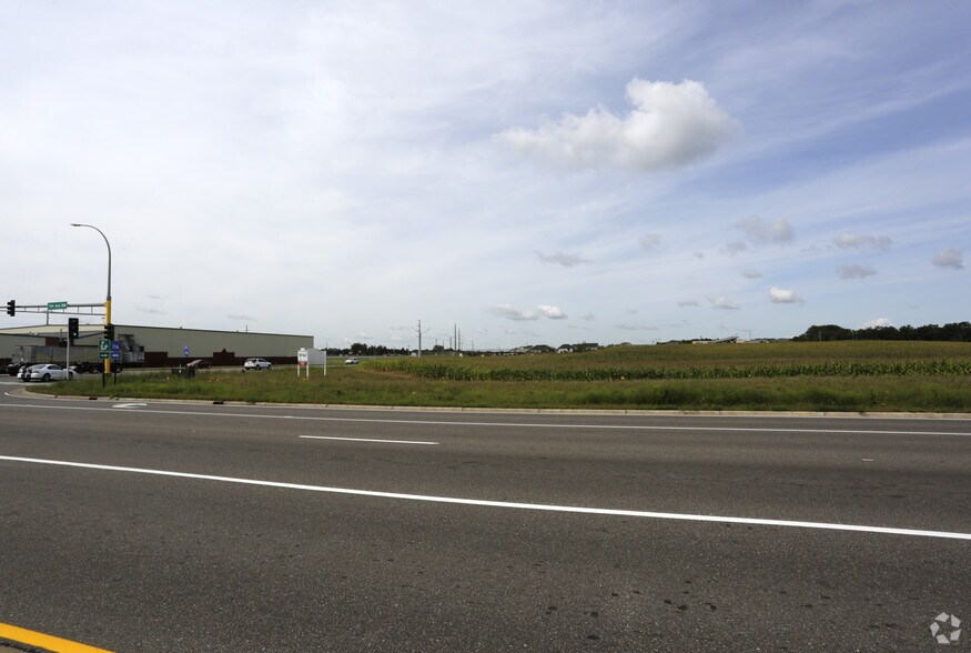 Bunker Lake Blvd & N 7th Ave, Anoka, MN à vendre - Photo principale - Image 1 de 9