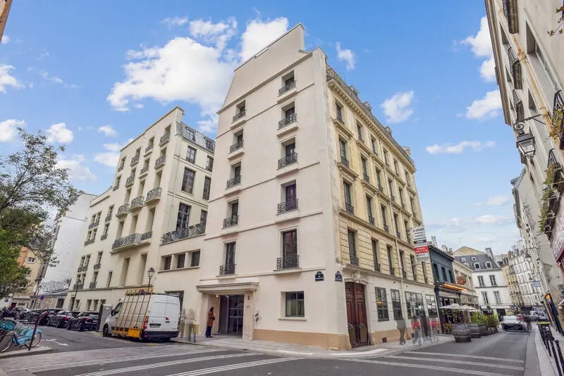 2 Rue Neuve Saint-Pierre, Paris for lease Building Photo- Image 1 of 18