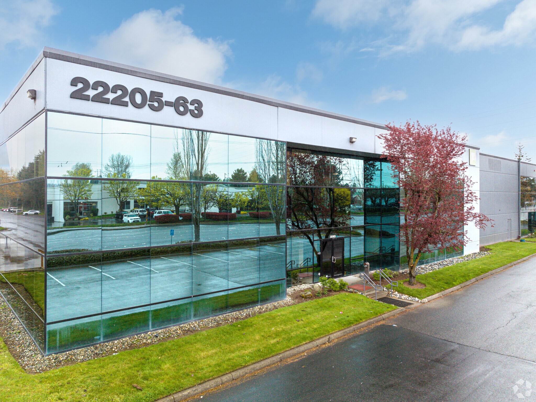 22217-22223 68th Ave S, Kent, WA for lease Primary Photo- Image 1 of 8