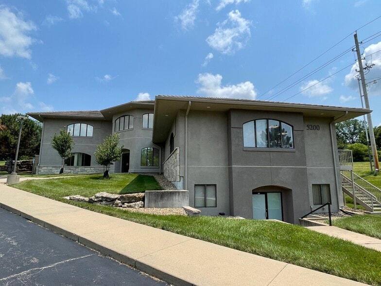 5200 Bob Billings Pky, Lawrence, KS for lease - Primary Photo - Image 2 of 3