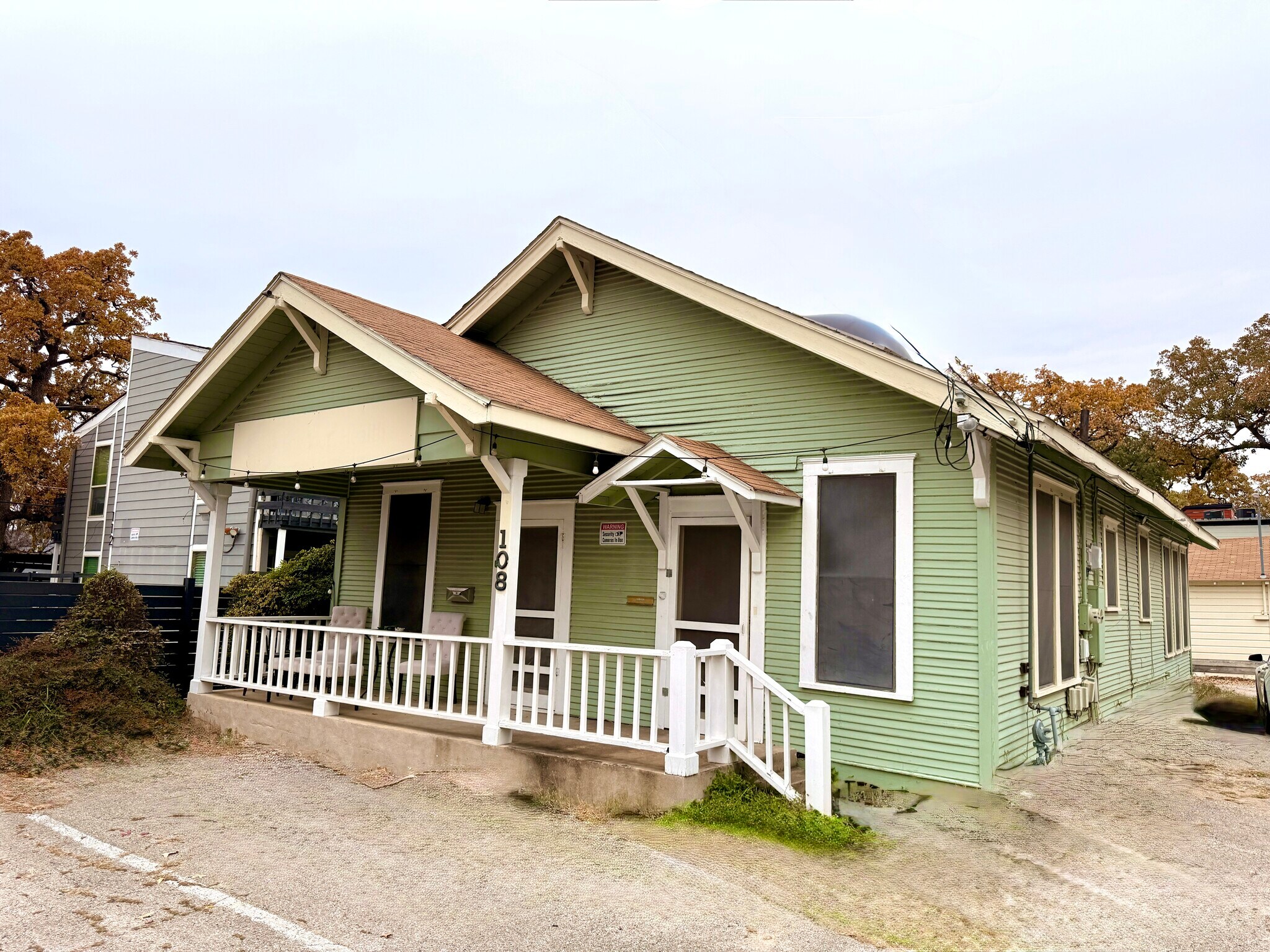 108 W 38th St, Austin, TX à louer Photo du bâtiment- Image 1 de 16