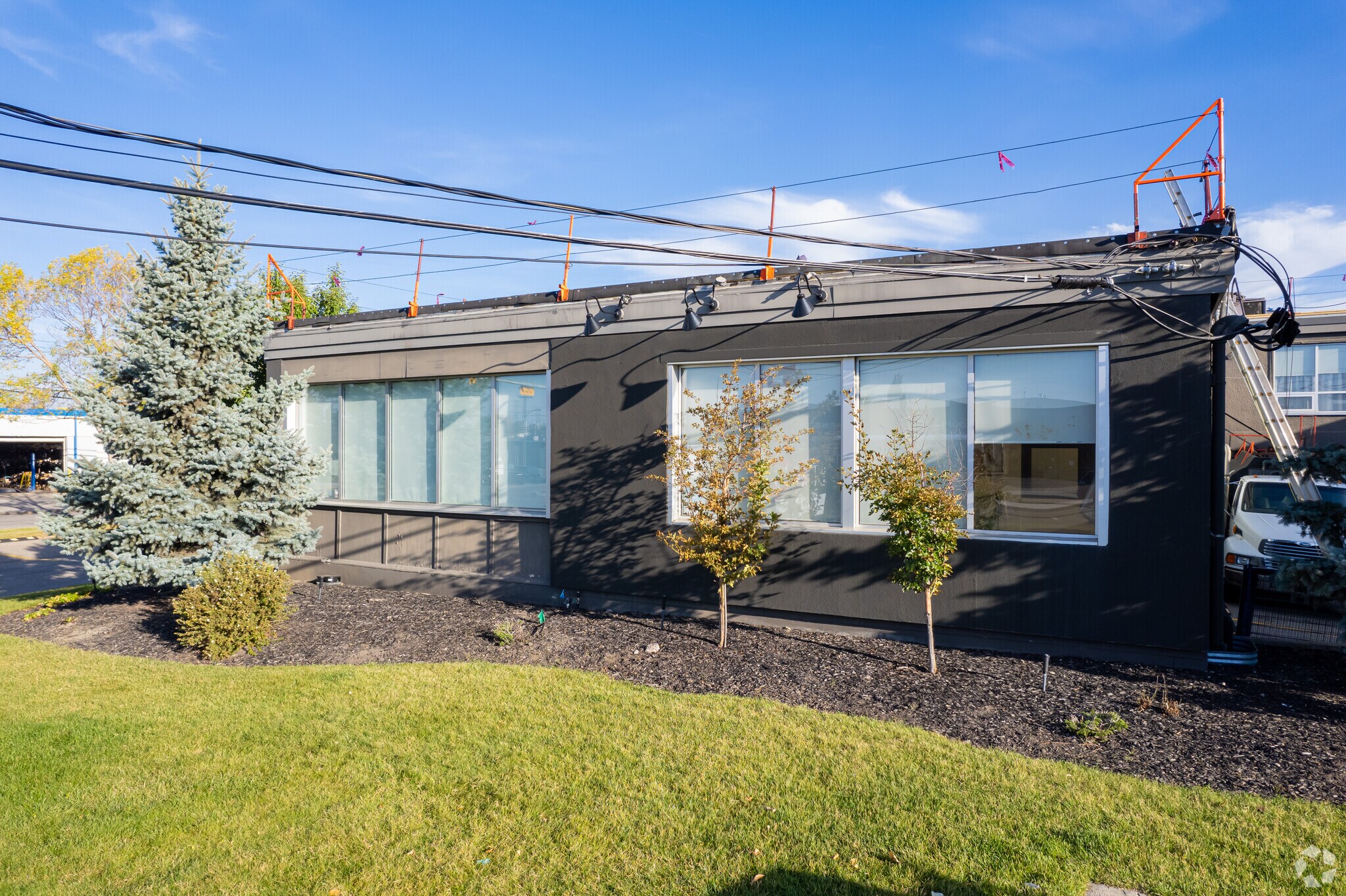 502-516 42nd Ave SE, Calgary, AB à vendre Photo principale- Image 1 de 1