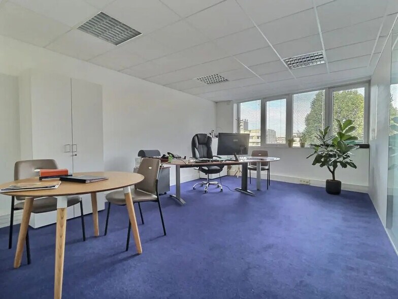 120 Avenue Du Général Leclerc, Paris for lease - Interior Photo - Image 1 of 7