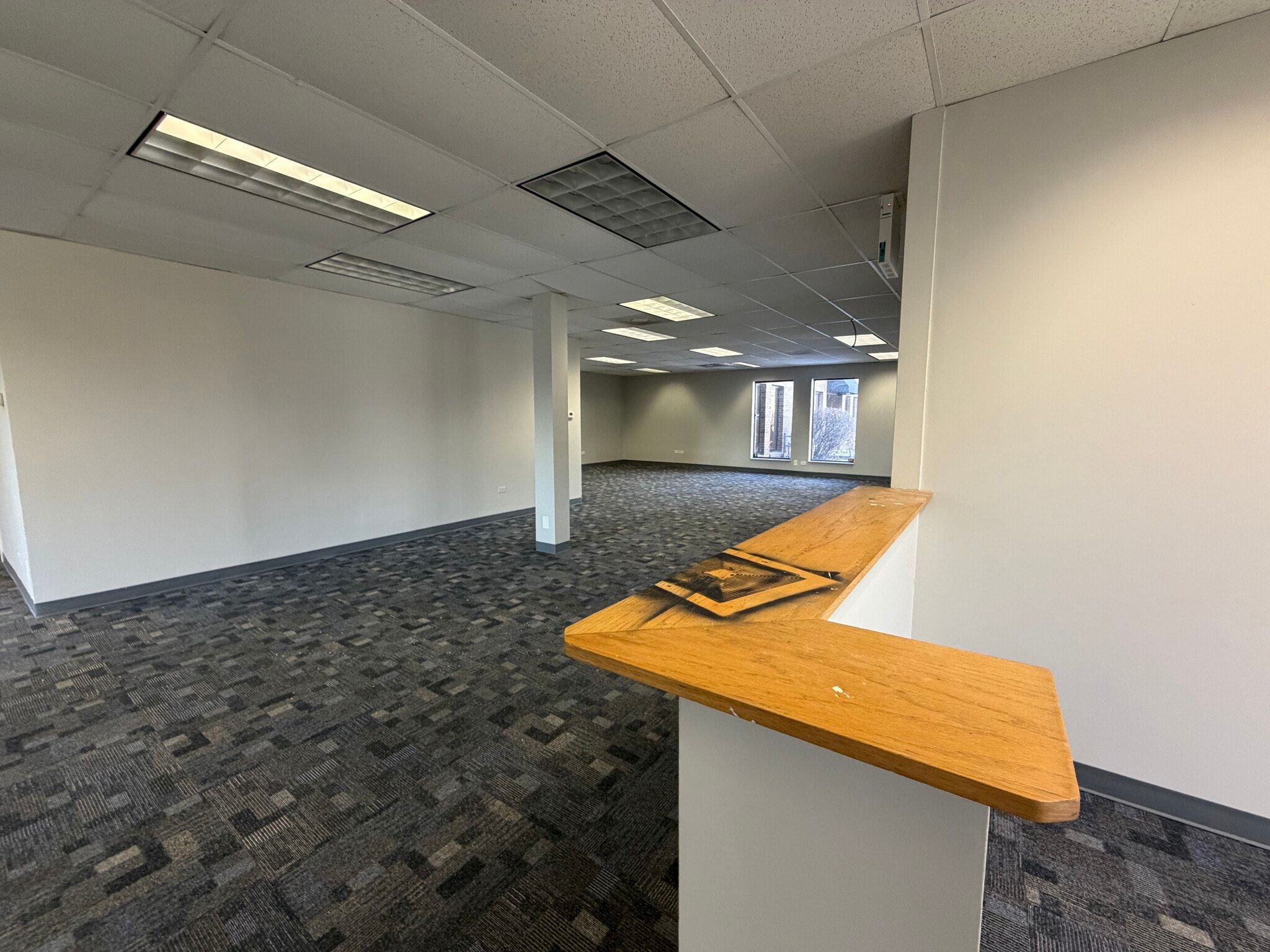 1835 Rohlwing Rd, Rolling Meadows, IL à louer Photo intérieure- Image 1 de 4