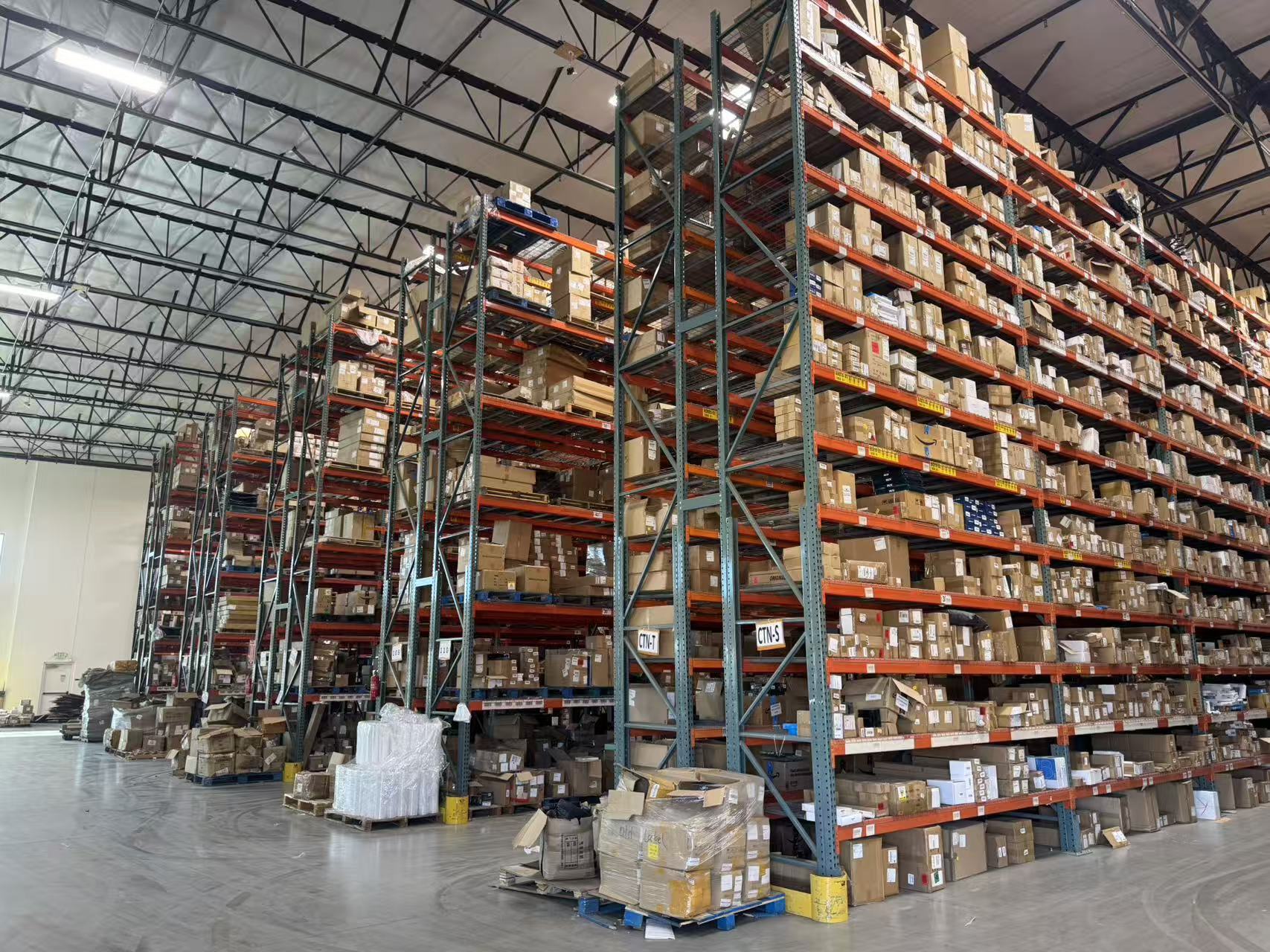 2000 W BaseLine Rd, Rialto, CA for lease Interior Photo- Image 1 of 4