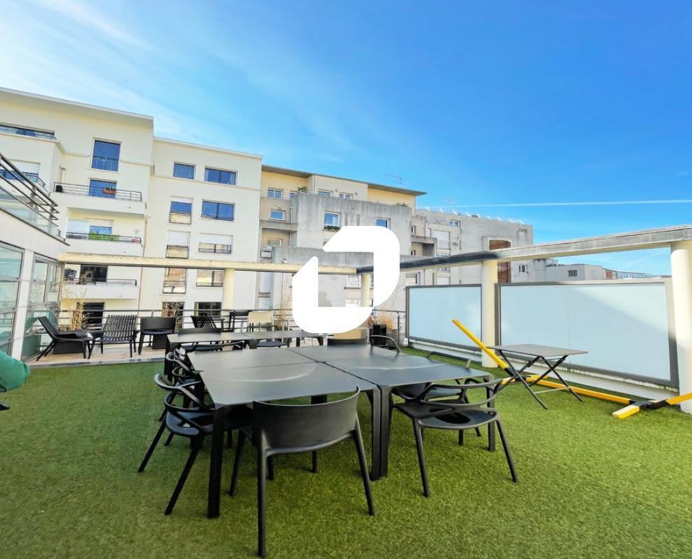 Office in Boulogne-Billancourt for sale Building Photo- Image 1 of 8