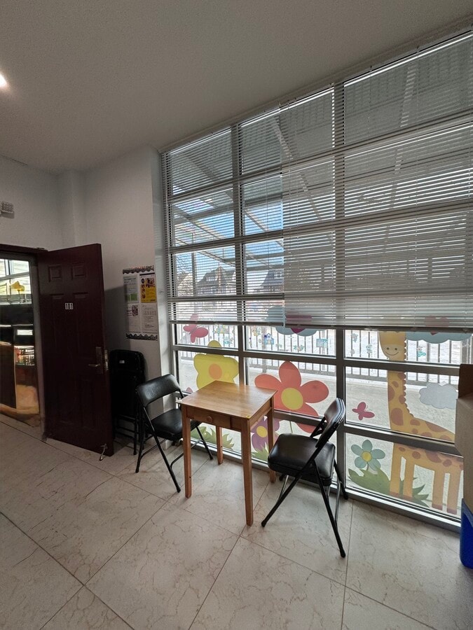 14627 Beech Ave, Flushing, NY 11355 - Unité 1B -  - Photo intérieure - Image 1 of 12