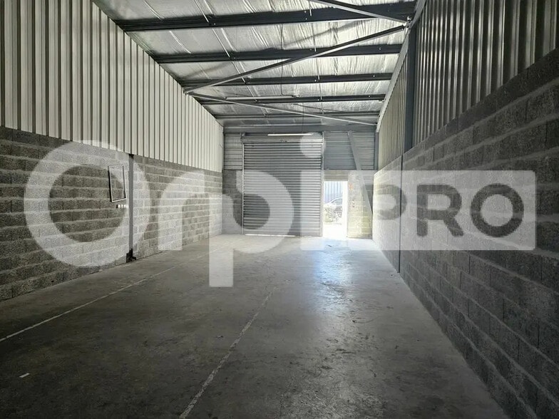 Flex dans SAINT-JEAN-D'ILLAC à louer - Photo intérieure - Image 1 de 5