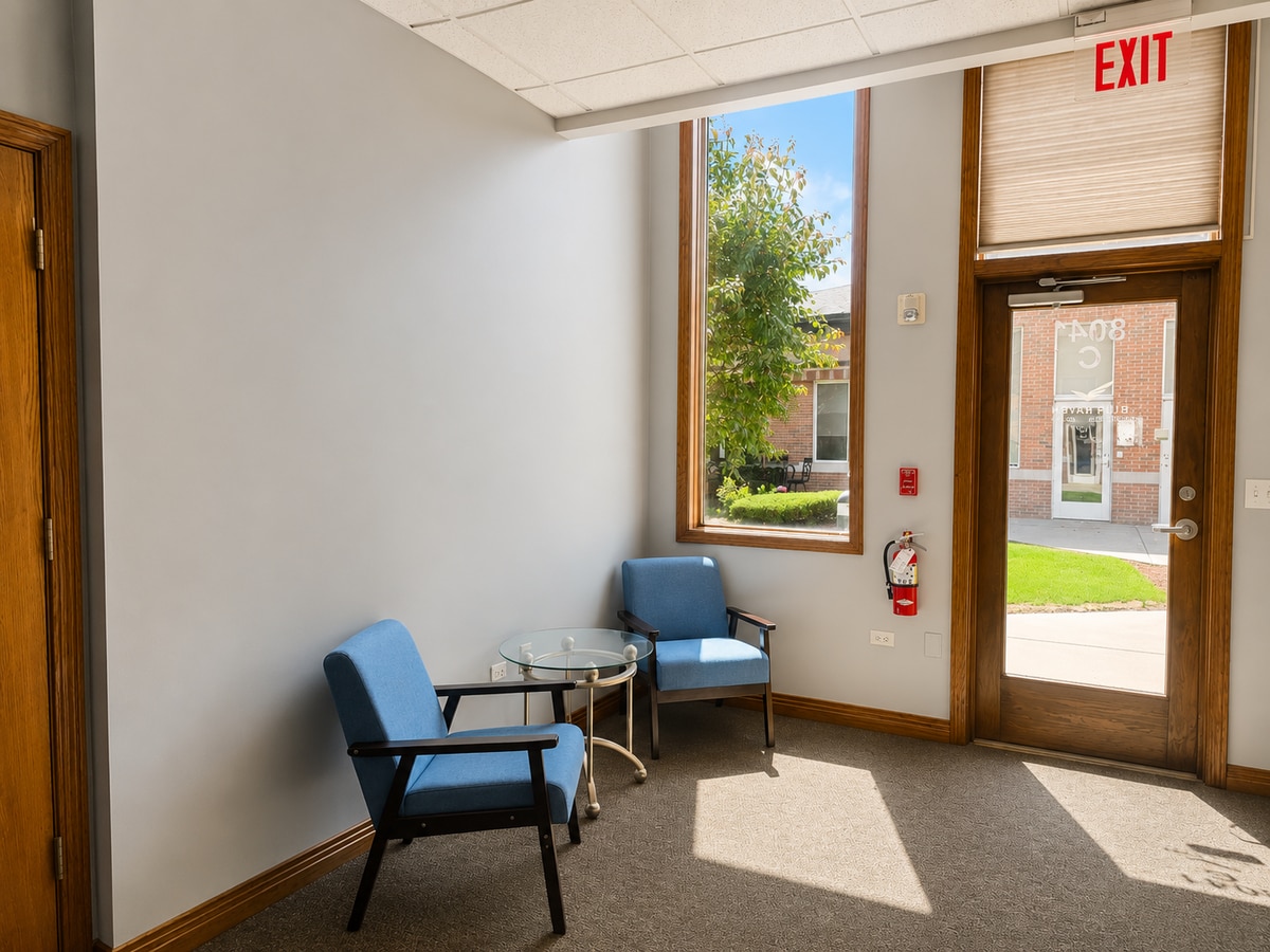 8041 W 186th St, Tinley Park, IL 60487 - Unité C -  - Photo intérieure - Image 1 of 6