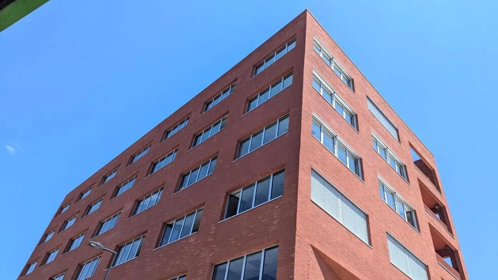 Bureau dans Toulouse à louer - Photo du bâtiment - Image 3 de 28