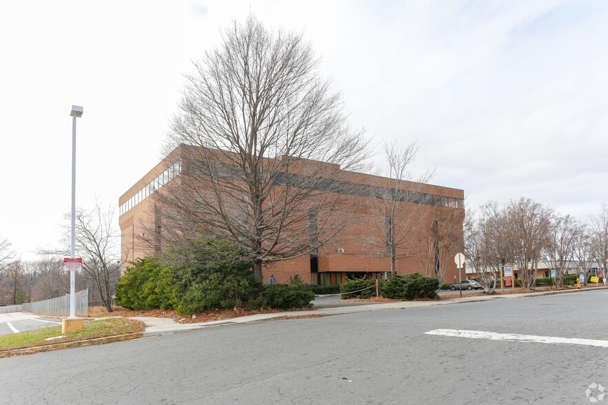 2801 Crisman St, Charlotte, NC à vendre - Photo du bâtiment - Image 3 de 3