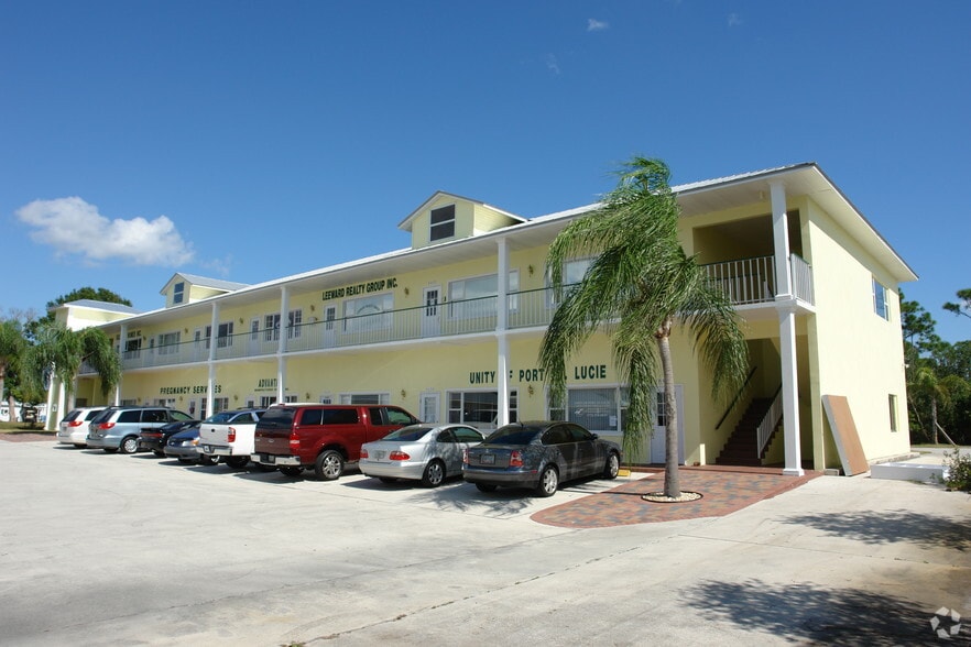 8402-8454 S Us-1 Hwy, Port Saint Lucie, FL for lease - Building Photo - Image 2 of 7