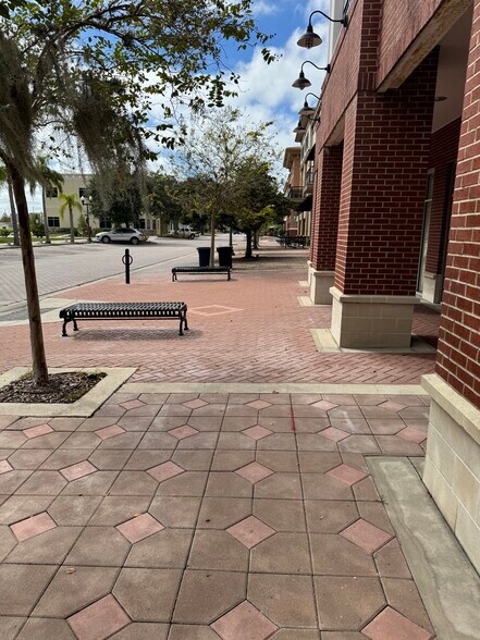 154 Tuskawilla Rd, Winter Springs, FL à louer - Photo du bâtiment - Image 3 de 17