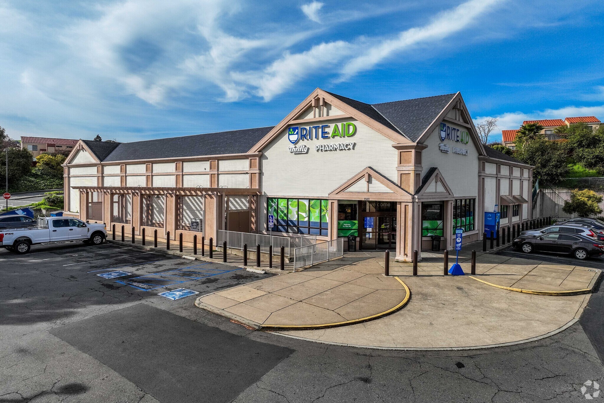 1560 Sycamore Ave, Hercules, CA à louer Photo principale- Image 1 de 7