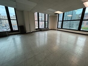 4740-4750 N Sheridan Rd, Chicago, IL à louer Photo intérieure- Image 1 de 4