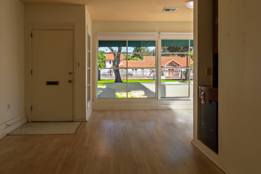 583 Dana St, San Luis Obispo, CA à louer - Photo du bâtiment - Image 2 de 18