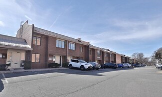 Plus de détails pour 6400 Seven Corners Pl, Falls Church, VA - Bureau à vendre