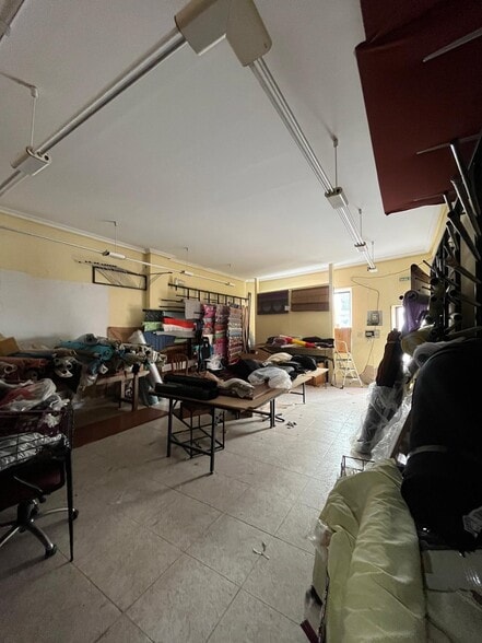 Calle de las Casas de Cotallo, 1-1, Cáceres, Cáceres for lease - Building Photo - Image 2 of 8