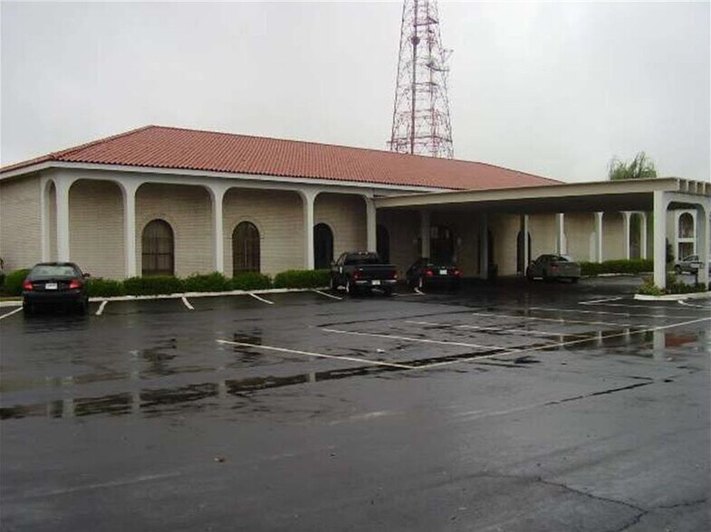 951 GA Highway 42 N, Forsyth, GA à louer - Photo du bâtiment - Image 1 de 3