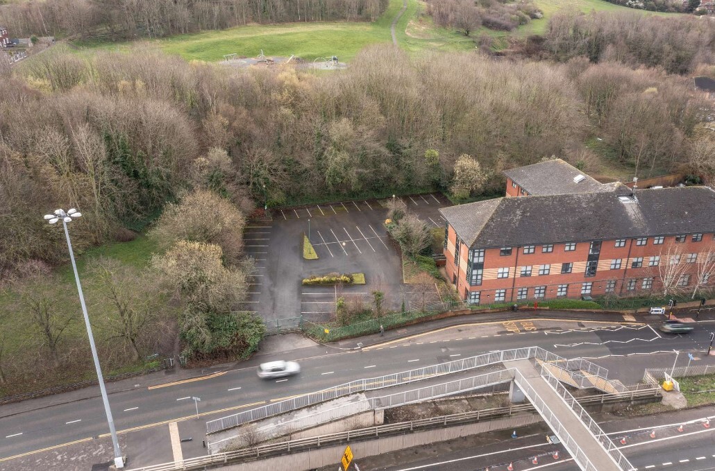 171 Elland Rd, Leeds for sale Primary Photo- Image 1 of 2