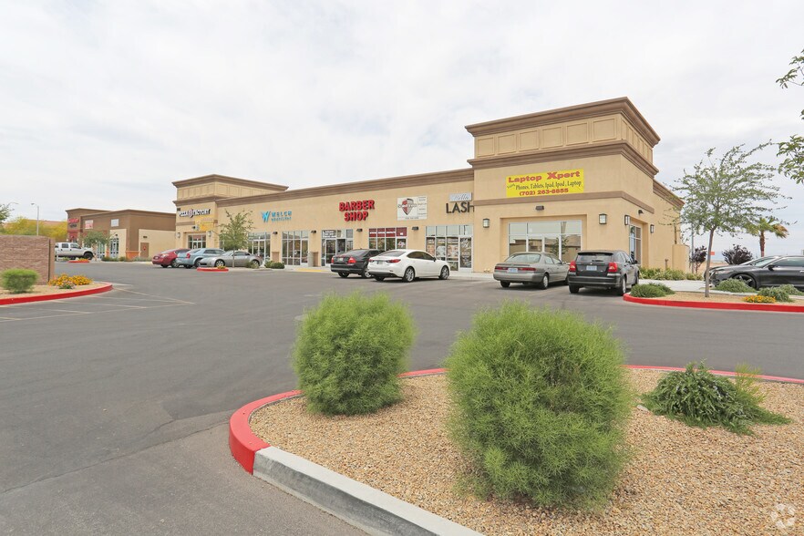 10420 S Decatur Blvd, Las Vegas, NV à louer - Photo du bâtiment - Image 3 de 4
