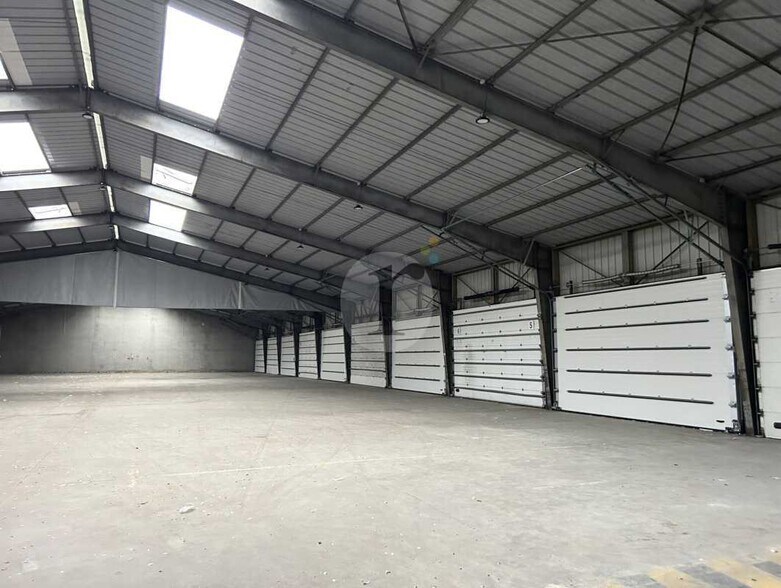 Flex in Lille for sale - Interior Photo - Image 1 of 4
