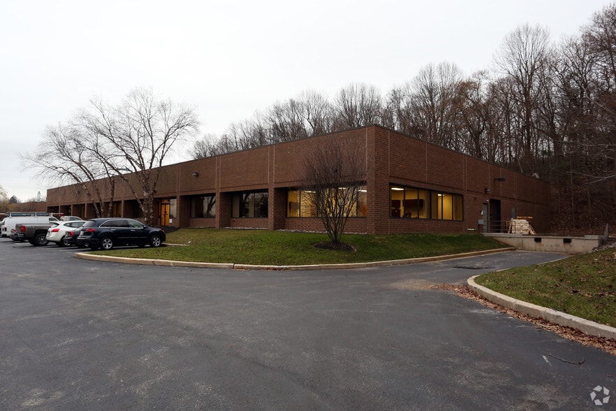 5100 Campus Dr, Plymouth Meeting, PA for lease - Building Photo - Image 3 of 4