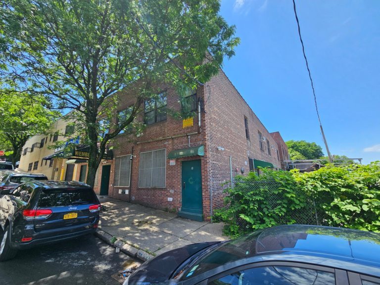 550 E 239th St, Bronx, NY for sale - Primary Photo - Image 1 of 1