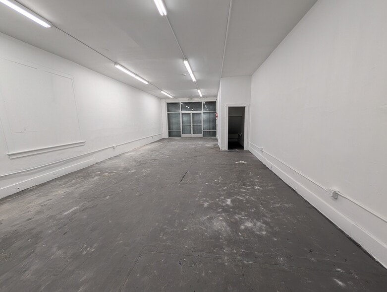 1611-1615 E Cesar E Chavez Ave, Los Angeles, CA for lease - Building Photo - Image 3 of 6