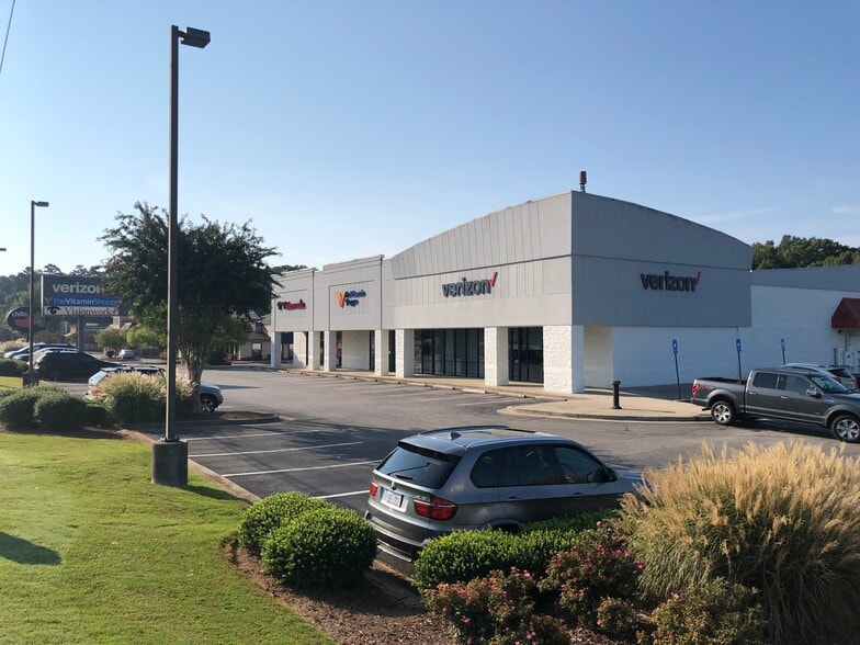 679 Dawsonville Hwy, Gainesville, GA for lease - Building Photo - Image 1 of 8
